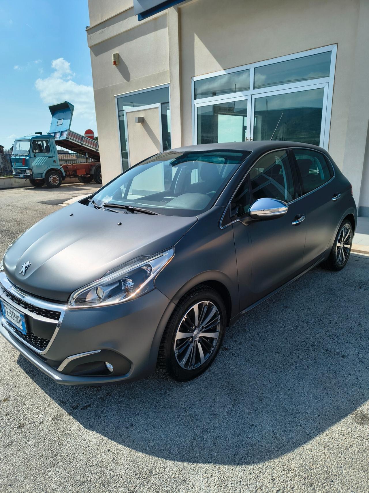 Peugeot 208 BlueHDi 75 5 porte Allure ICE Grey