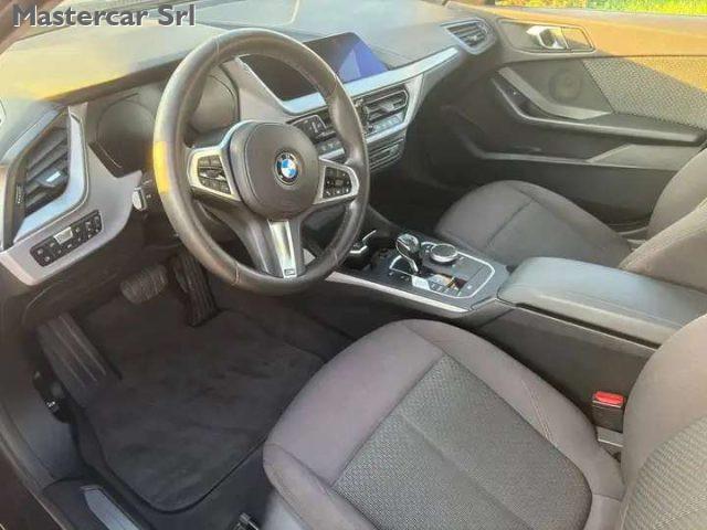 BMW 120 Serie 1 F40 120d xdrive Bus Adva auto GB628PB