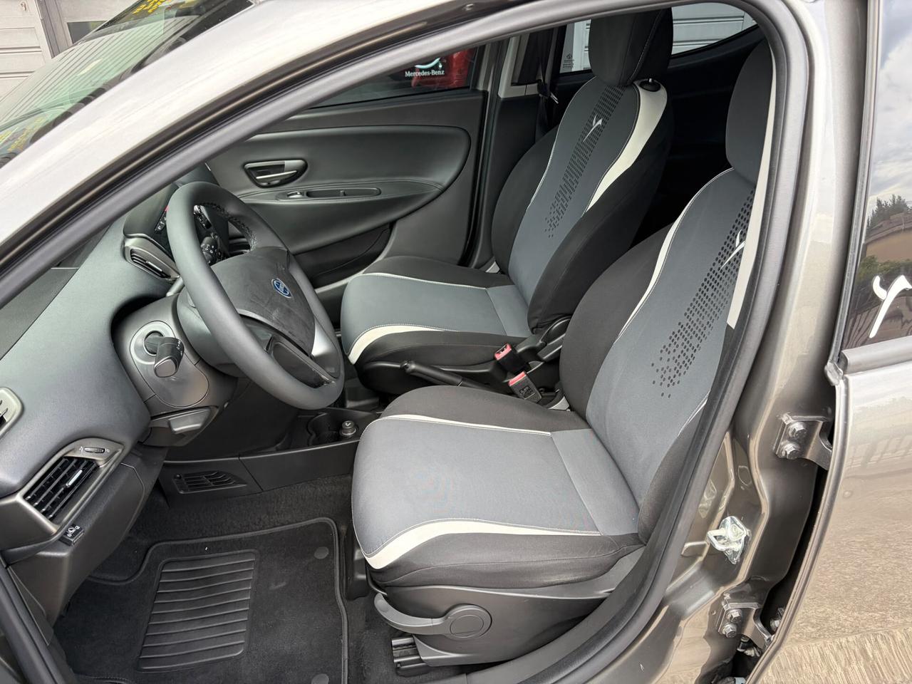 Lancia Ypsilon 1.2 Gpl 69CV 5 porte Ecochic Gold