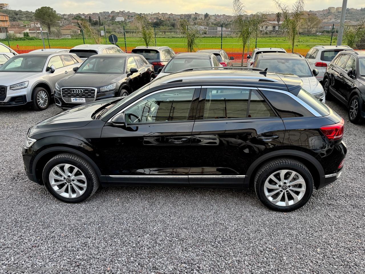VOLKSWAGEN T-Roc 1.0 TSI Style NAVI LED IQ-LIGHT RETROCAMERA
