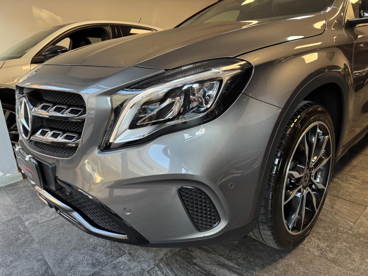 Mercedes-benz GLA 200 d Automatic Sport Tetto apribile