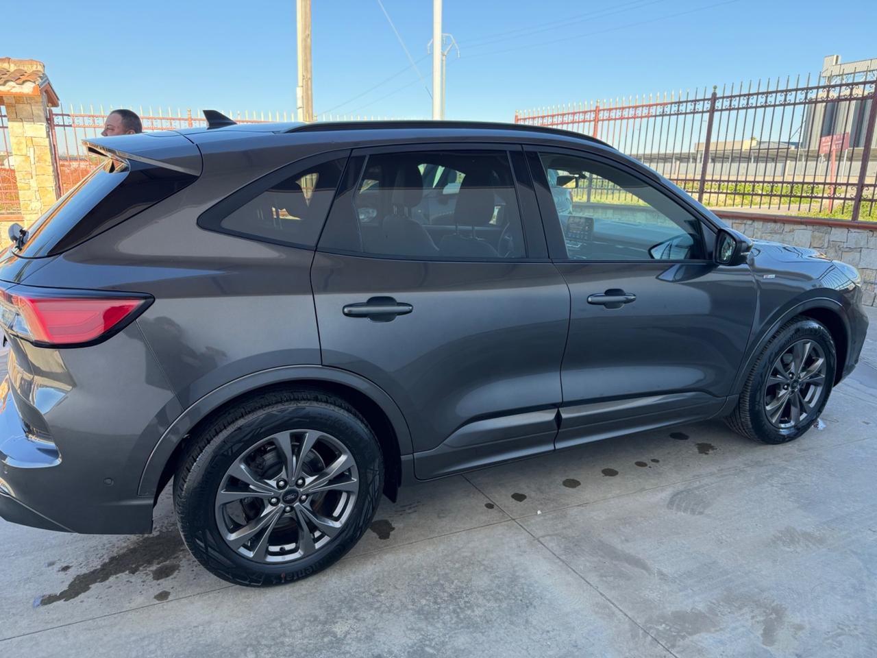 Ford Kuga 1.5 120 CV ST-Line X 2022 leggi descrizione