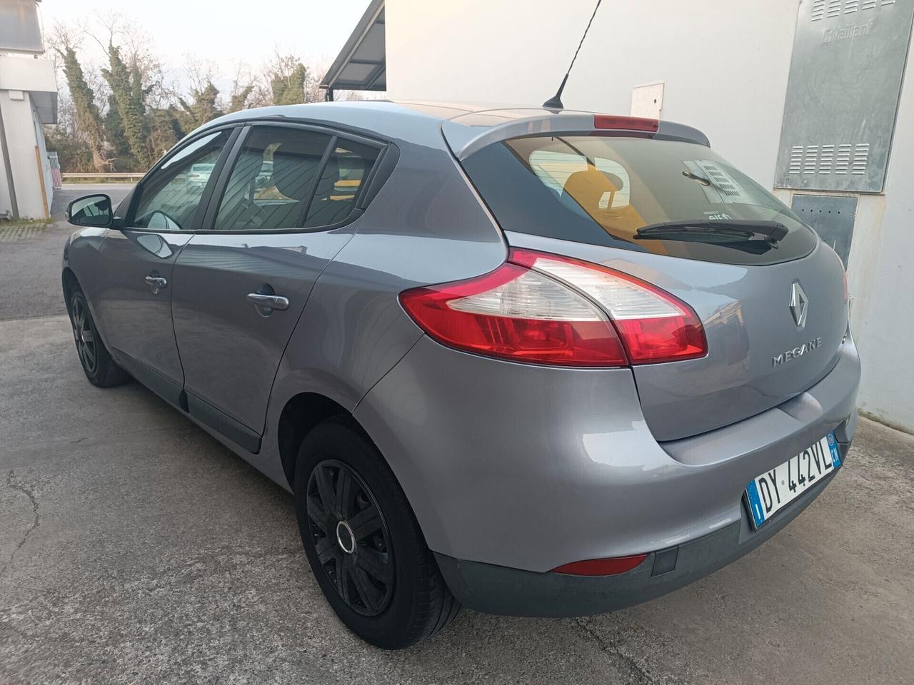 Renault Megane 1.5 diesel garanzia