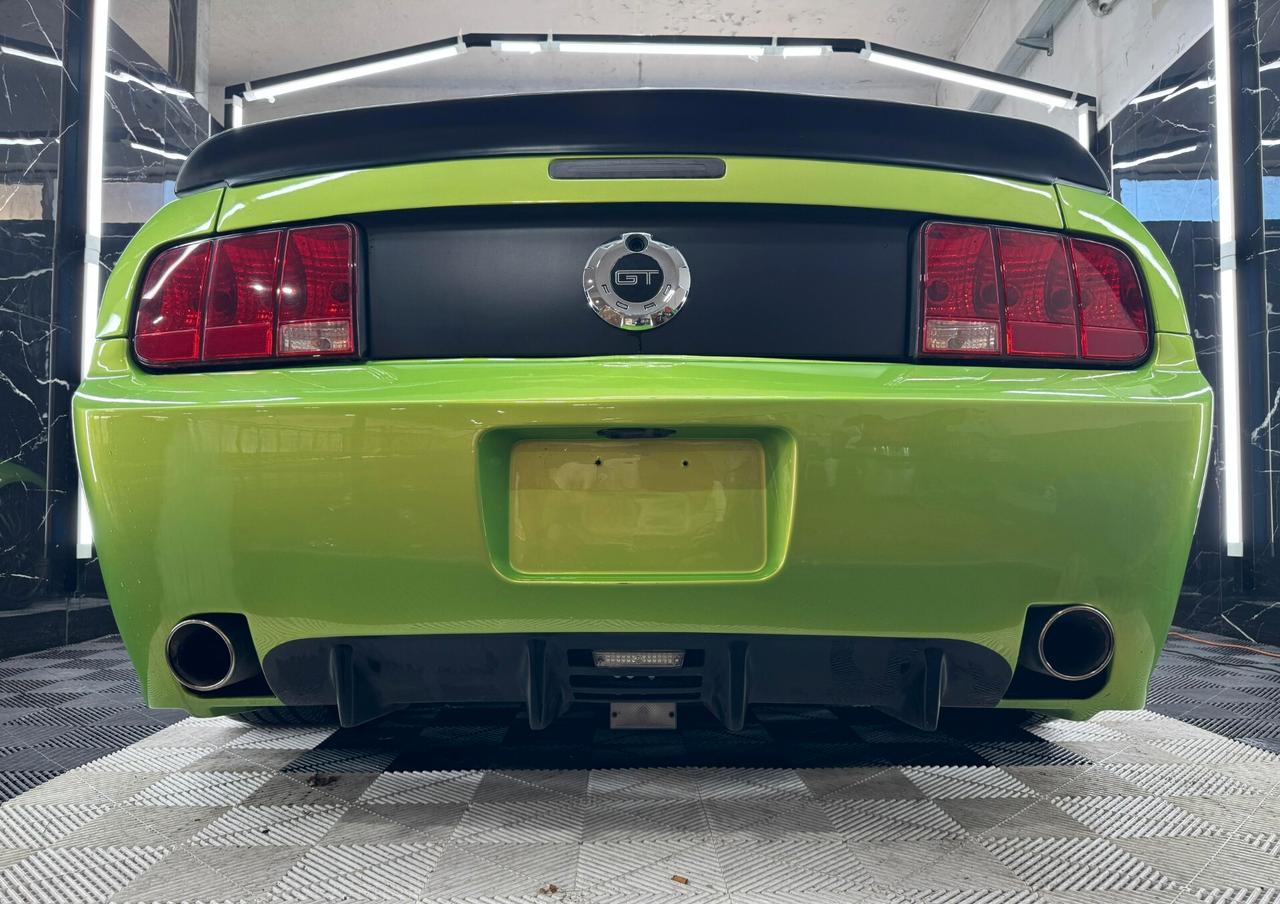 Ford Mustang body kit cervini