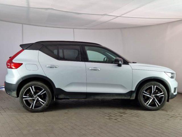 VOLVO XC40 T4 Recharge Plug-in Hybrid R-design