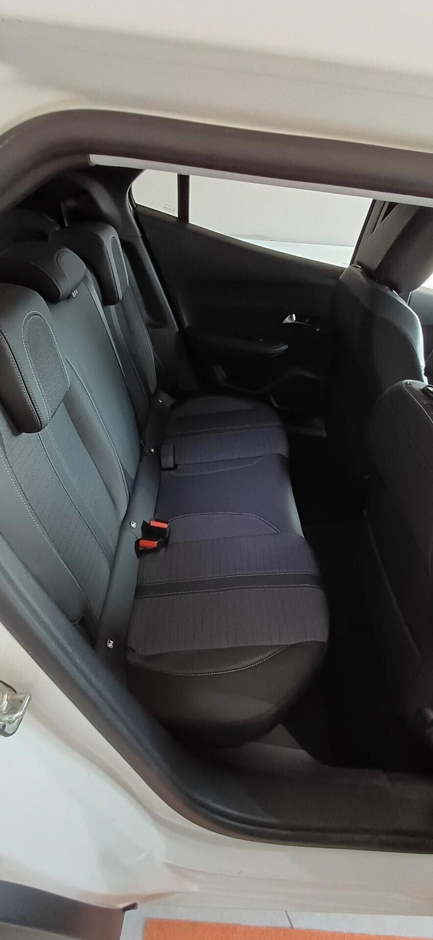 Peugeot 2008 BlueHDi 130 S&S EAT8 Allure Pack