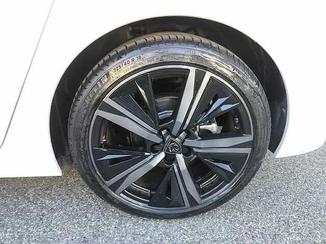 Peugeot 308 BlueHDi 130 S&S EAT8 GT Pack