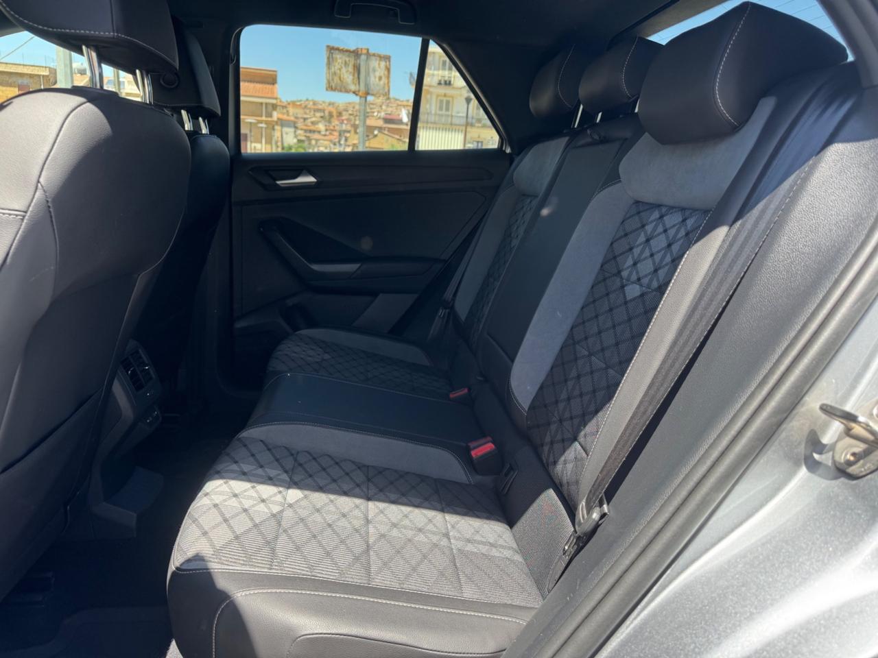 VOLKSWAGEN T-ROC 2.0 TDI 150 CV R-LINE DSG FULL IVA