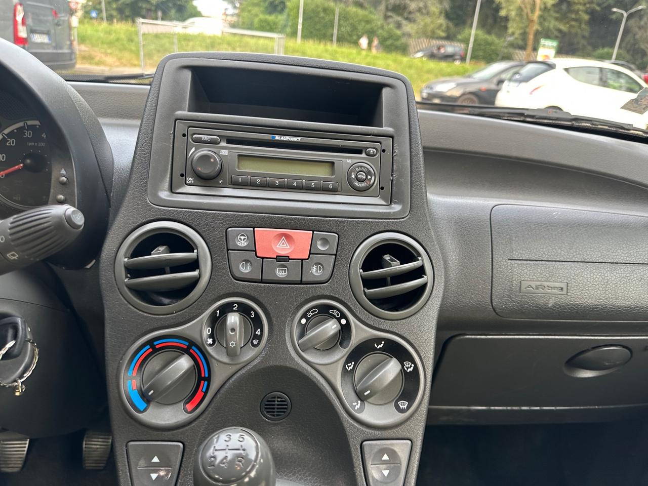 Fiat Panda 1.2 BENZINA EURO 5 NEOPATENTATI