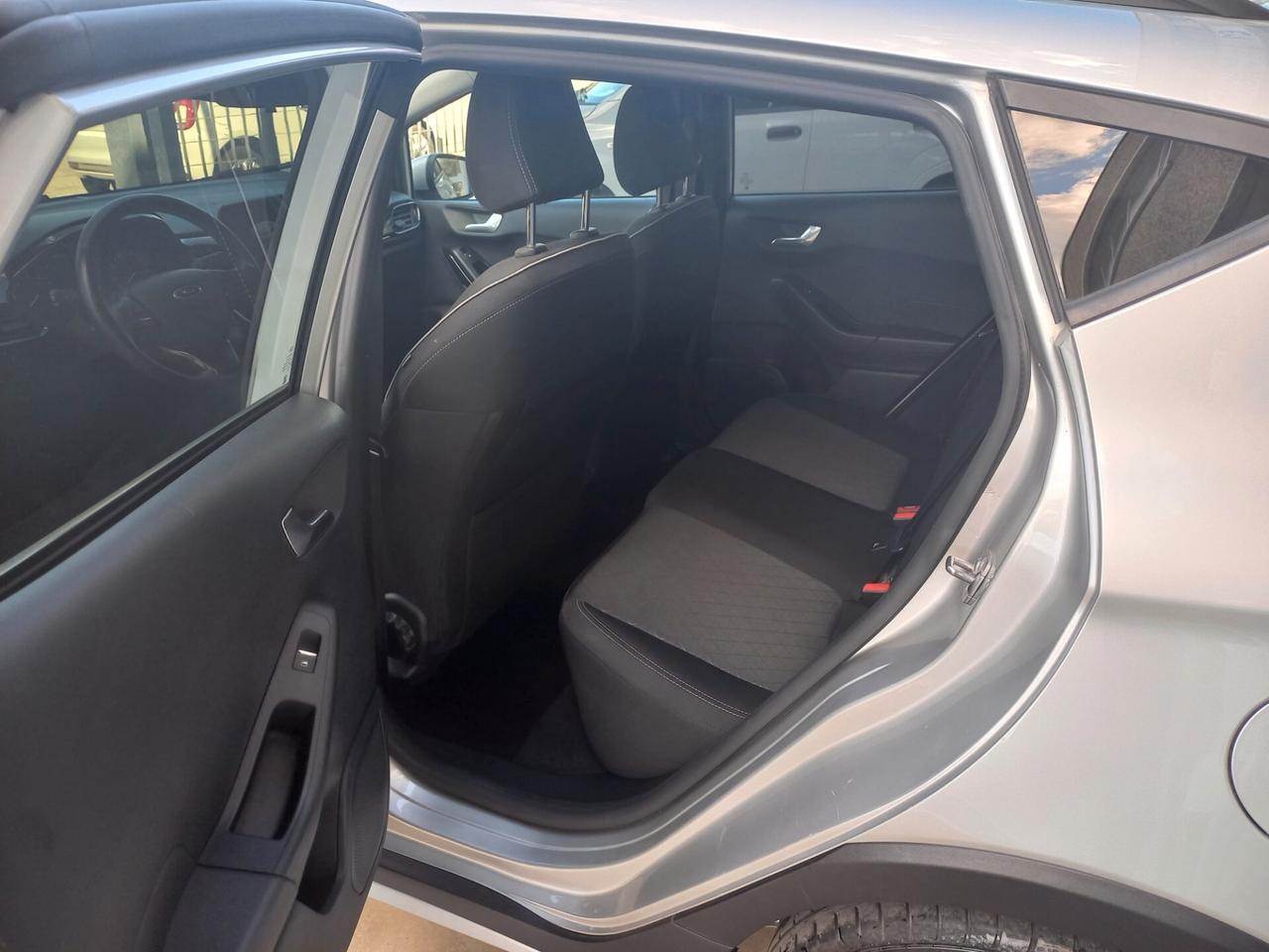 Ford Fiesta Active 1.0 Ecoboost 86 cv NEOPATENTABILE