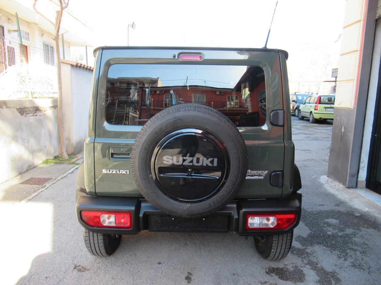 Suzuki Jimny 1.5 5MT Top