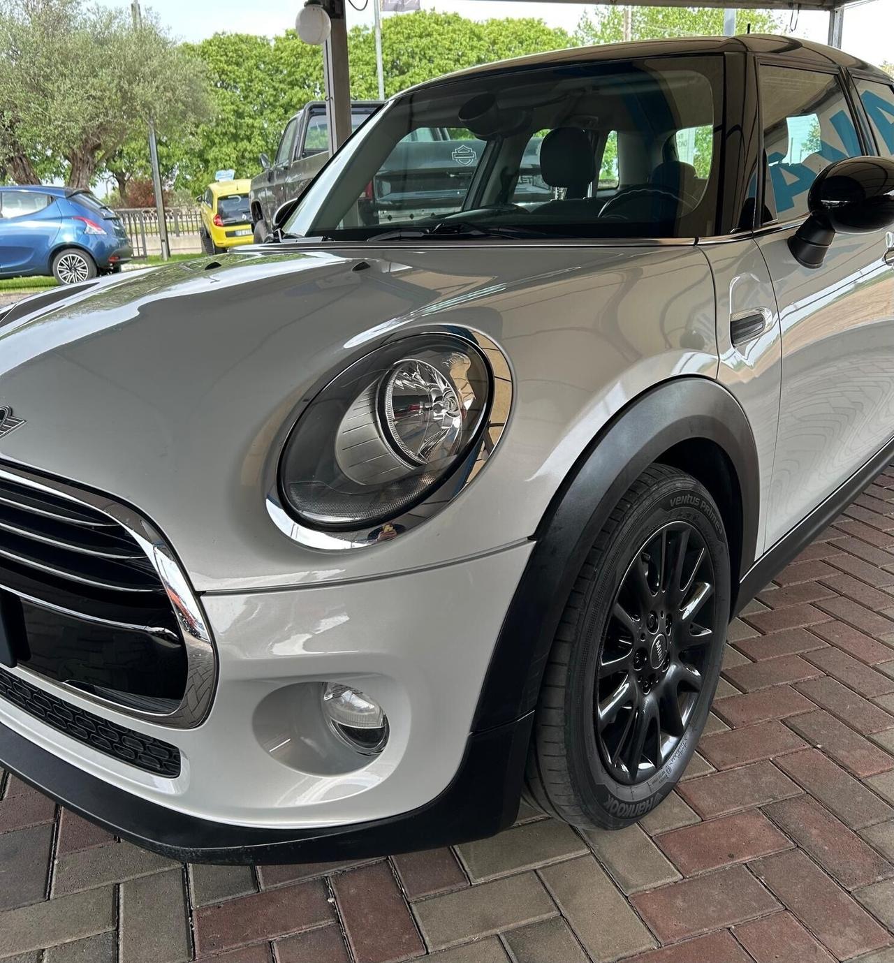 Mini Mini 1.5 Cooper D Business XL 5 porte
