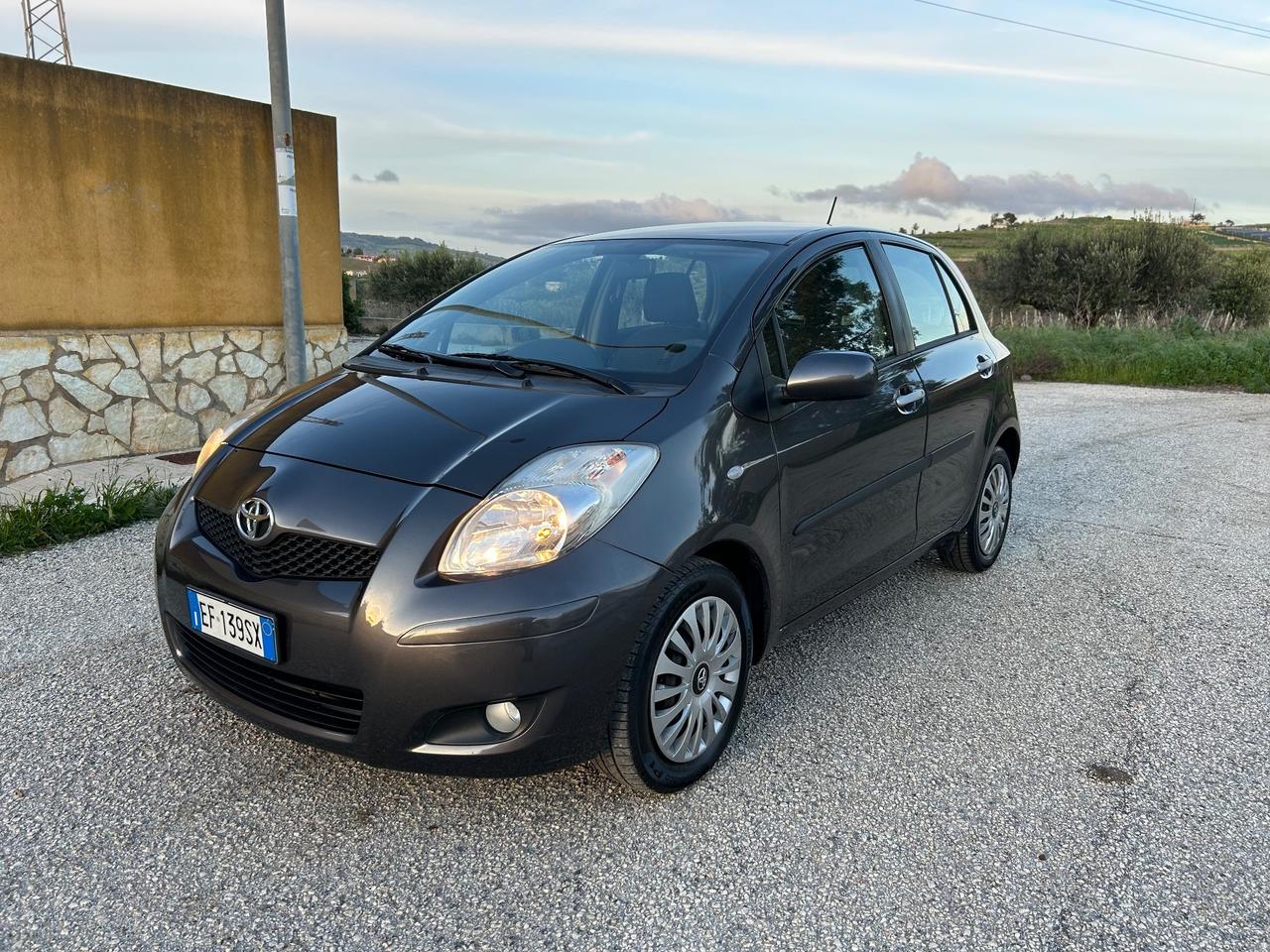 Toyota Yaris 1.3 5 porte Sol