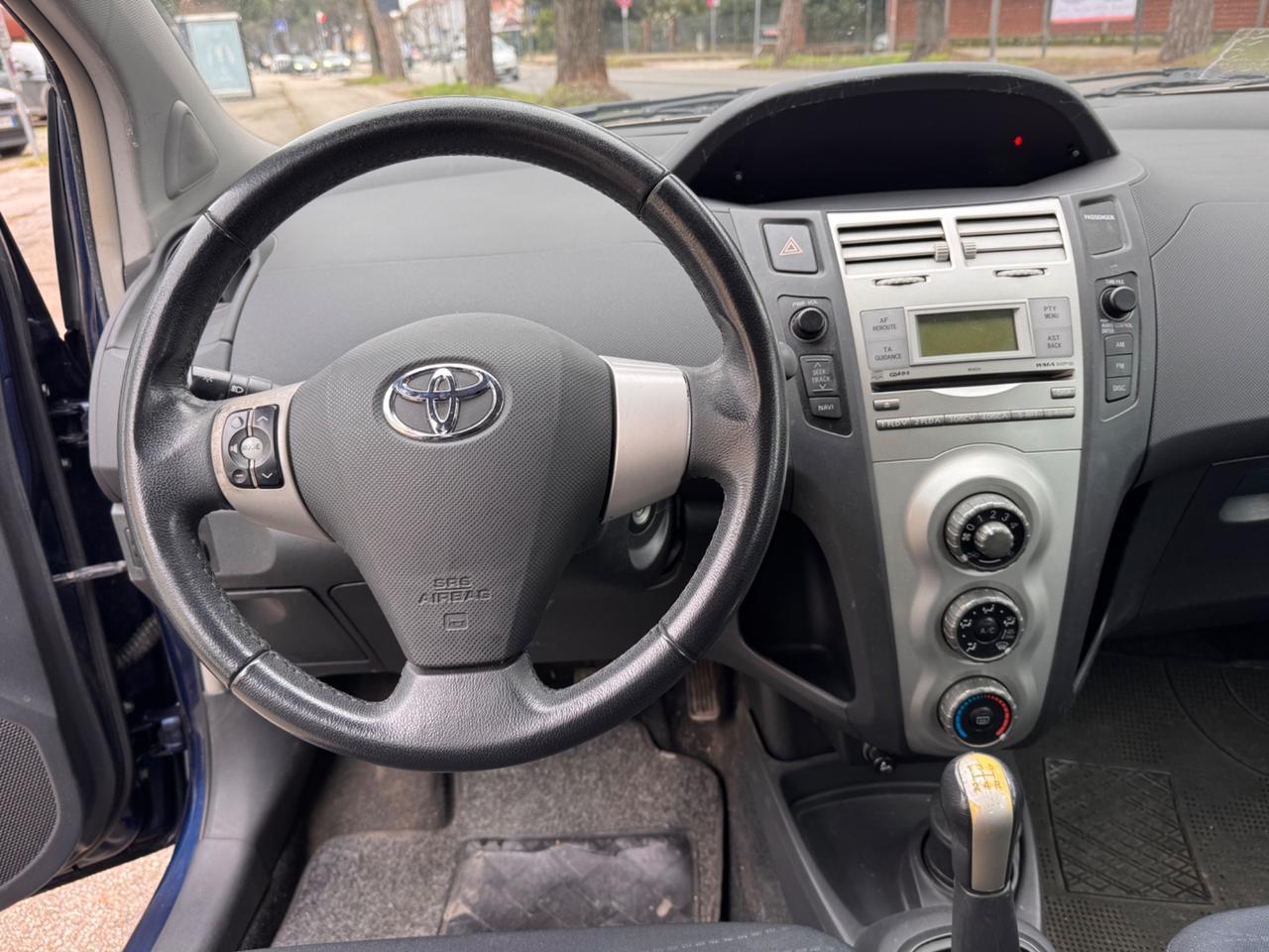 Toyota Yaris 1.4 D-4D 5 p neopaten garanzia 12 mesi