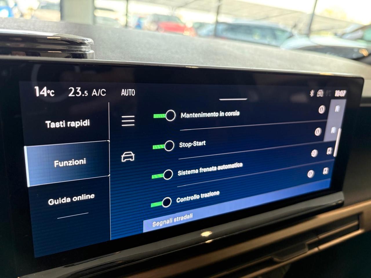 Lancia Ypsilon LX Hybrid 110 e-DCT SPOTICAR