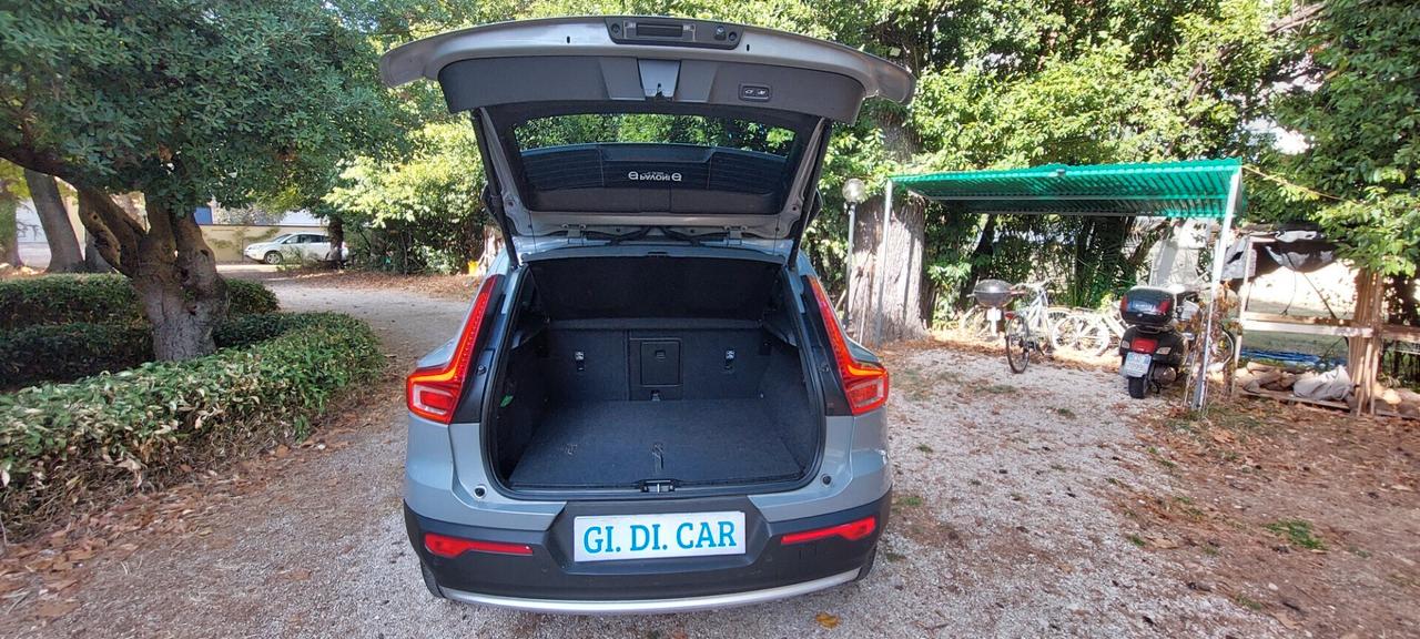 VOLVO XC 40 B3 ULTIMATE PLUS 2.0 IBRIDO 163 CV AUTOMATICA STRAFULL OPTIONAL NUOVA