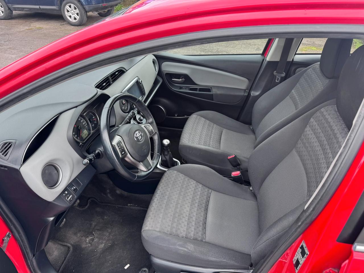 Toyota Yaris 1.0 5 porte Lounge