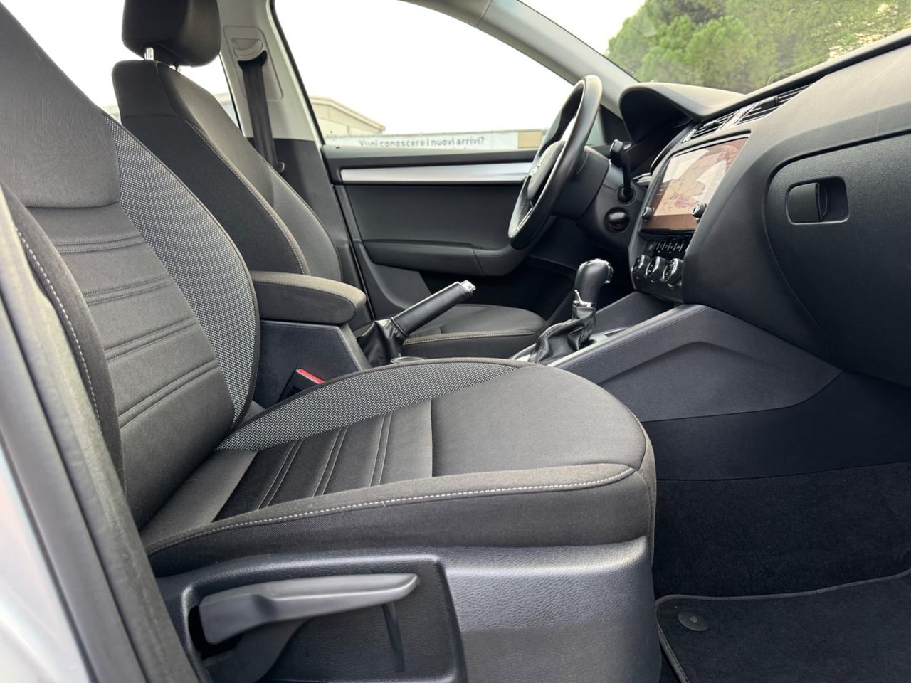 SKODA OCTAVIA 1.5 DSG Style G-Tec Metano - Navi