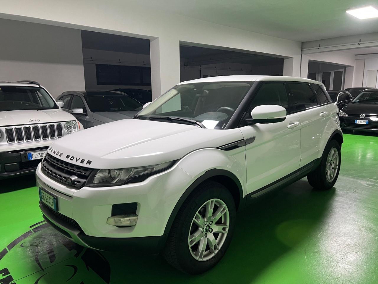 Land Rover Range Evoque 2.2 TD4 5p. Pure