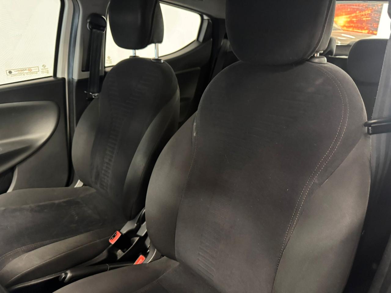 Lancia Ypsilon 1.2 69 CV 5 porte S&S Platinum