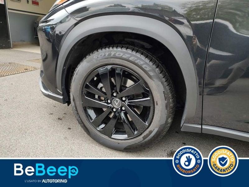 Lexus NX 300H 2.5 PREMIUM 4WD CVT