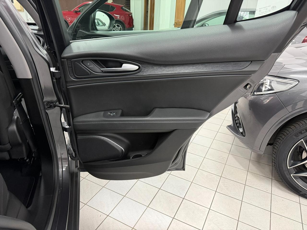 Alfa Romeo Stelvio 2.2 TD 190 CV BUSINESS Q4 DISTRIBUZIONE ESEGUITA