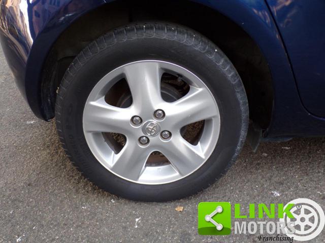 TOYOTA Yaris 1.4 D-4D 5 porte Solo PER NEOPATENTATI!