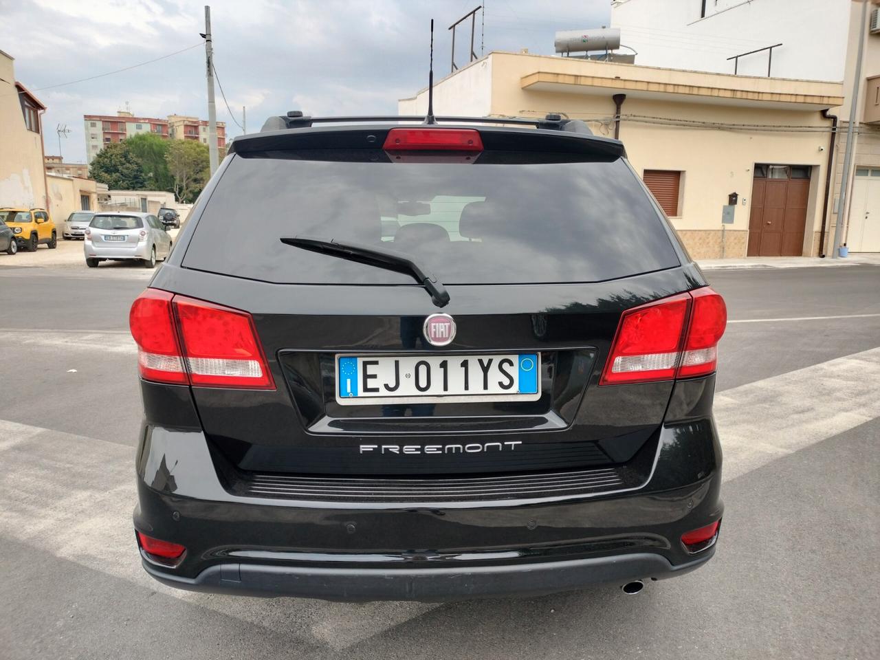 Fiat Freemont 2.0 Multijet 170 CV 7 posti black code