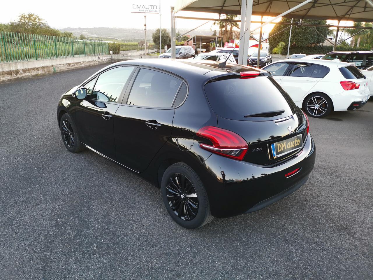 Peugeot 208 BlueHDi 75 5 porte Black Line 2