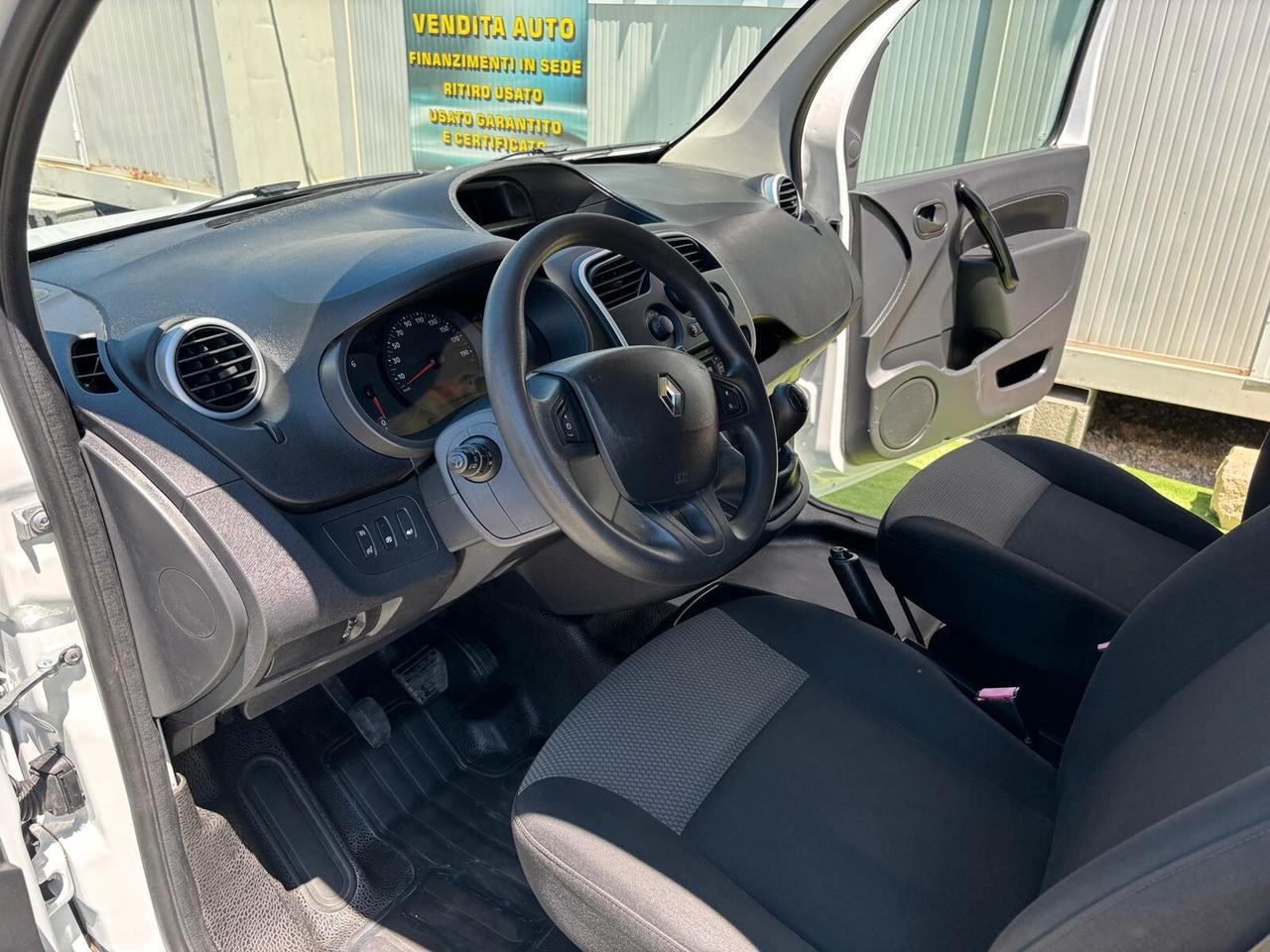 Renault kangoo DIESEL 1.5 DCI 2 POSTI