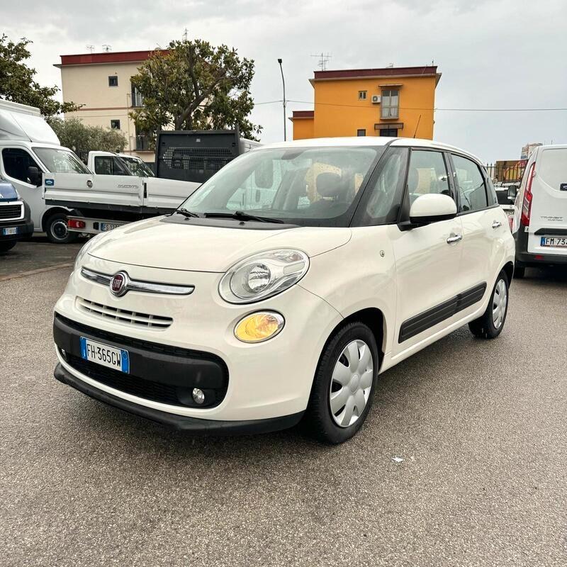 FIAT 500L 1.6mjt 120cv AUTOCARRO 4 POSTI