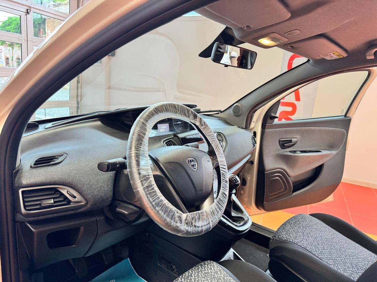 Lancia Ypsilon 1.2 69 CV 5 porte GPL Ecochic Gold
