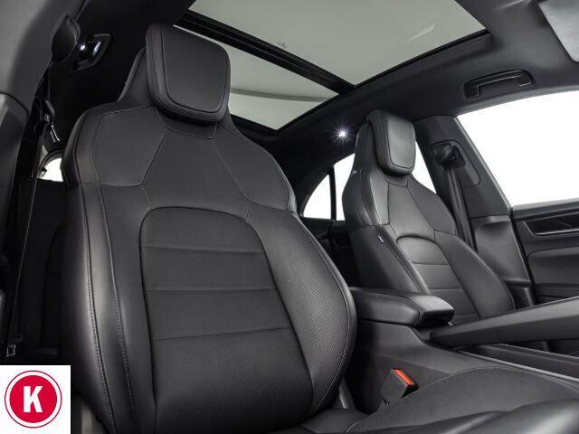 Porsche Macan EV