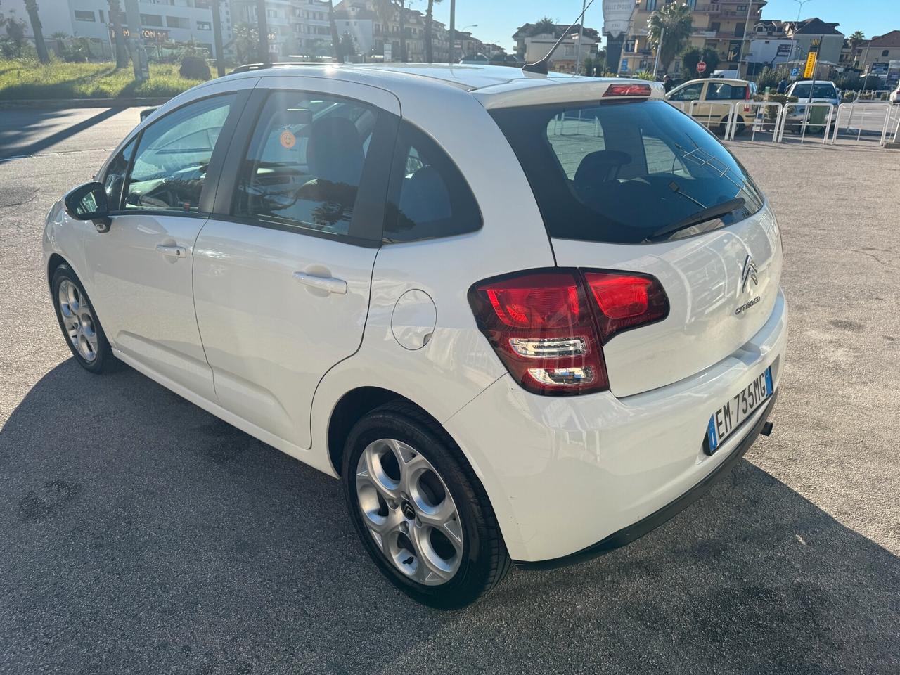 77000KM Citroen C3 1.1 BENZ 2012 TETTO