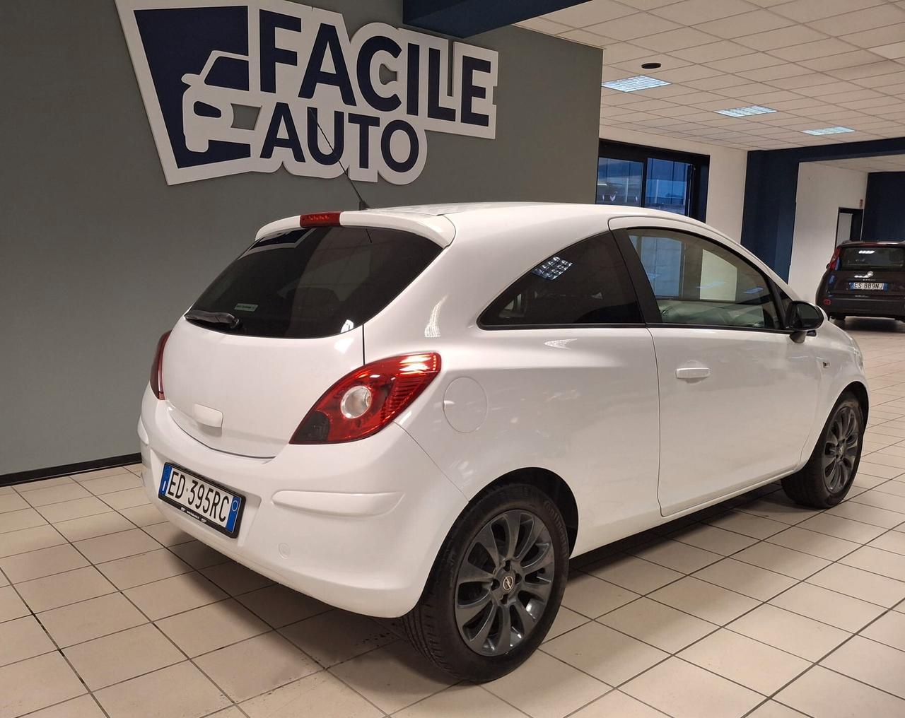 Opel Corsa 1.2 3 porte Edition