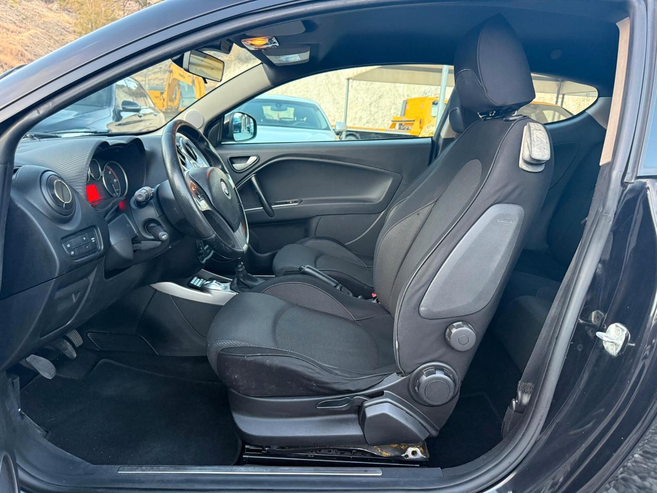 Alfa Romeo MiTo 1.6 JTDm 16V Distinctive Sport Pack