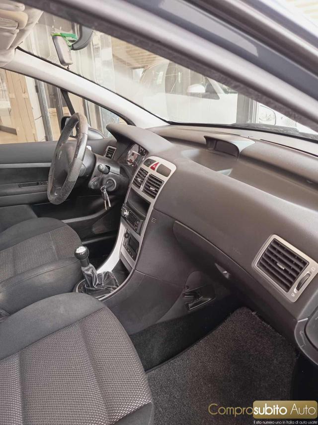PEUGEOT 307 1.6 16V HDi 90CV 5p. D-Sign