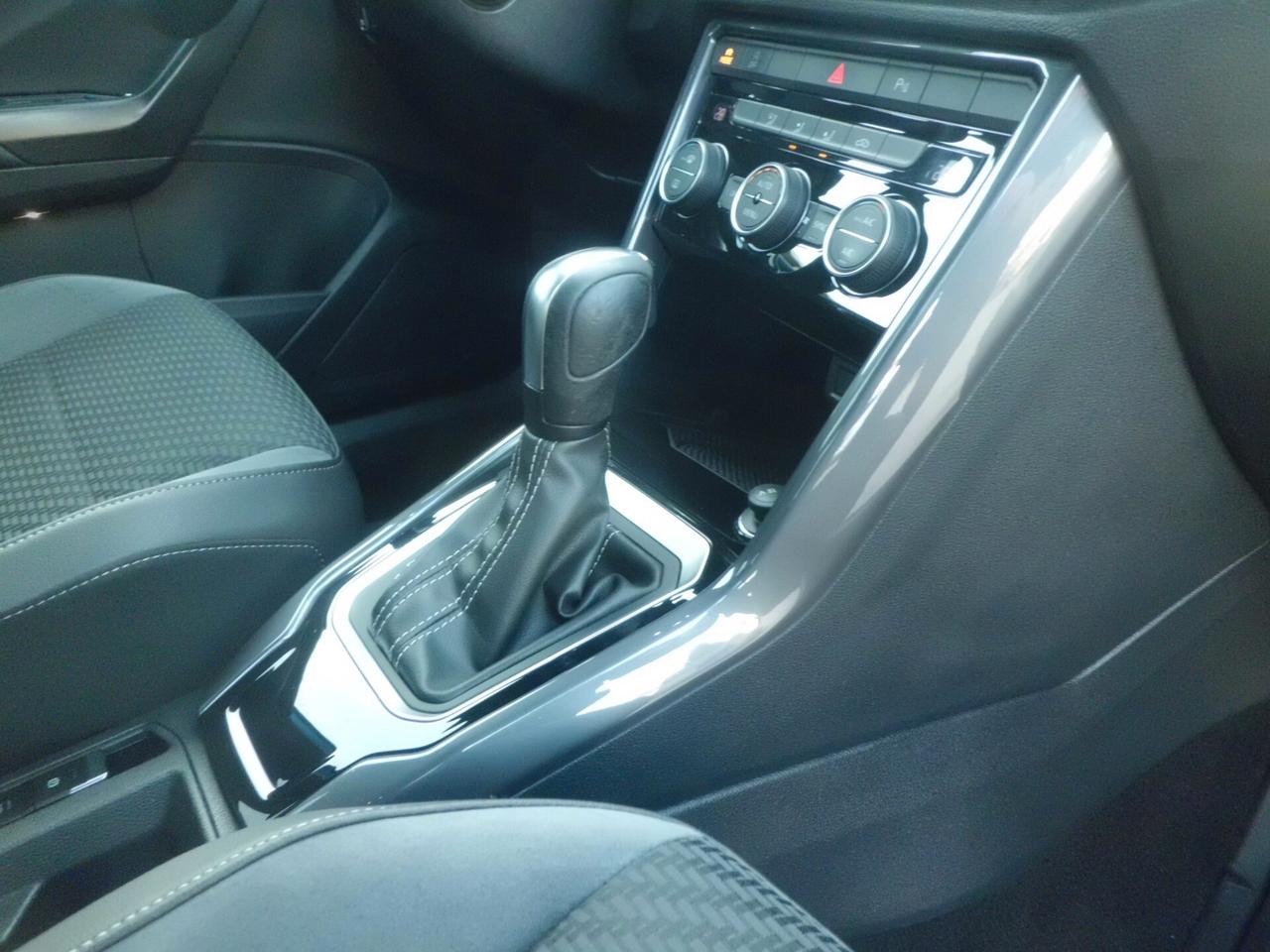 Volkswagen T-Roc 2.0 TDI SCR 150 CV DSG R-Line