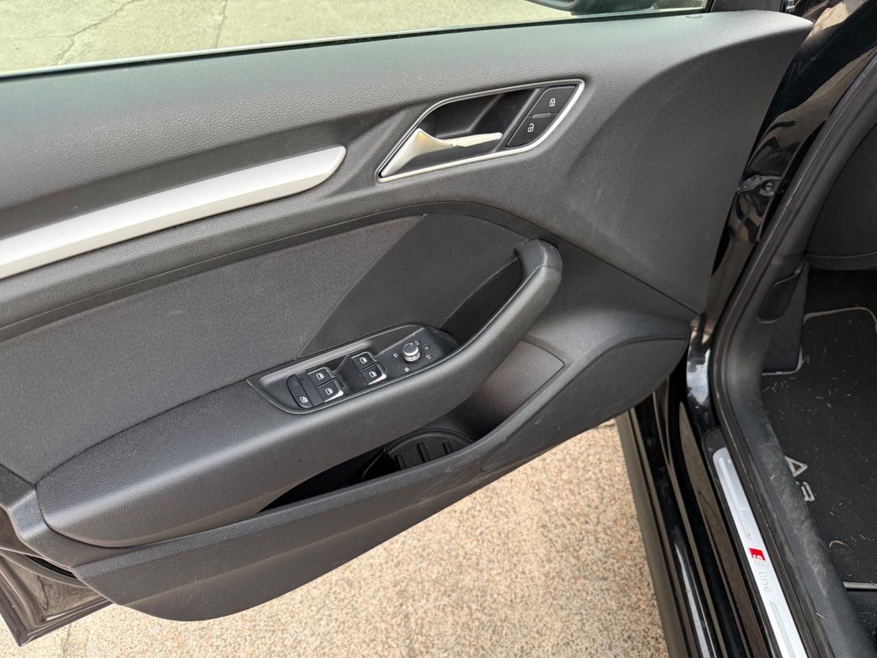 Audi A3 1.6 TDI S tronic