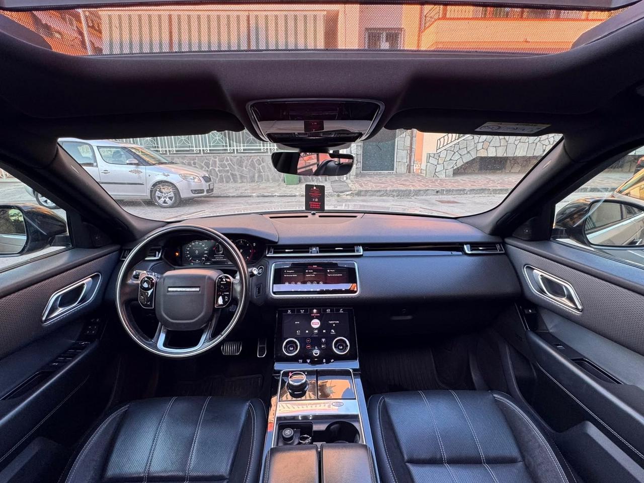 Land Rover Range Velar 2.0D I4 180 CV R-Dynamic SE