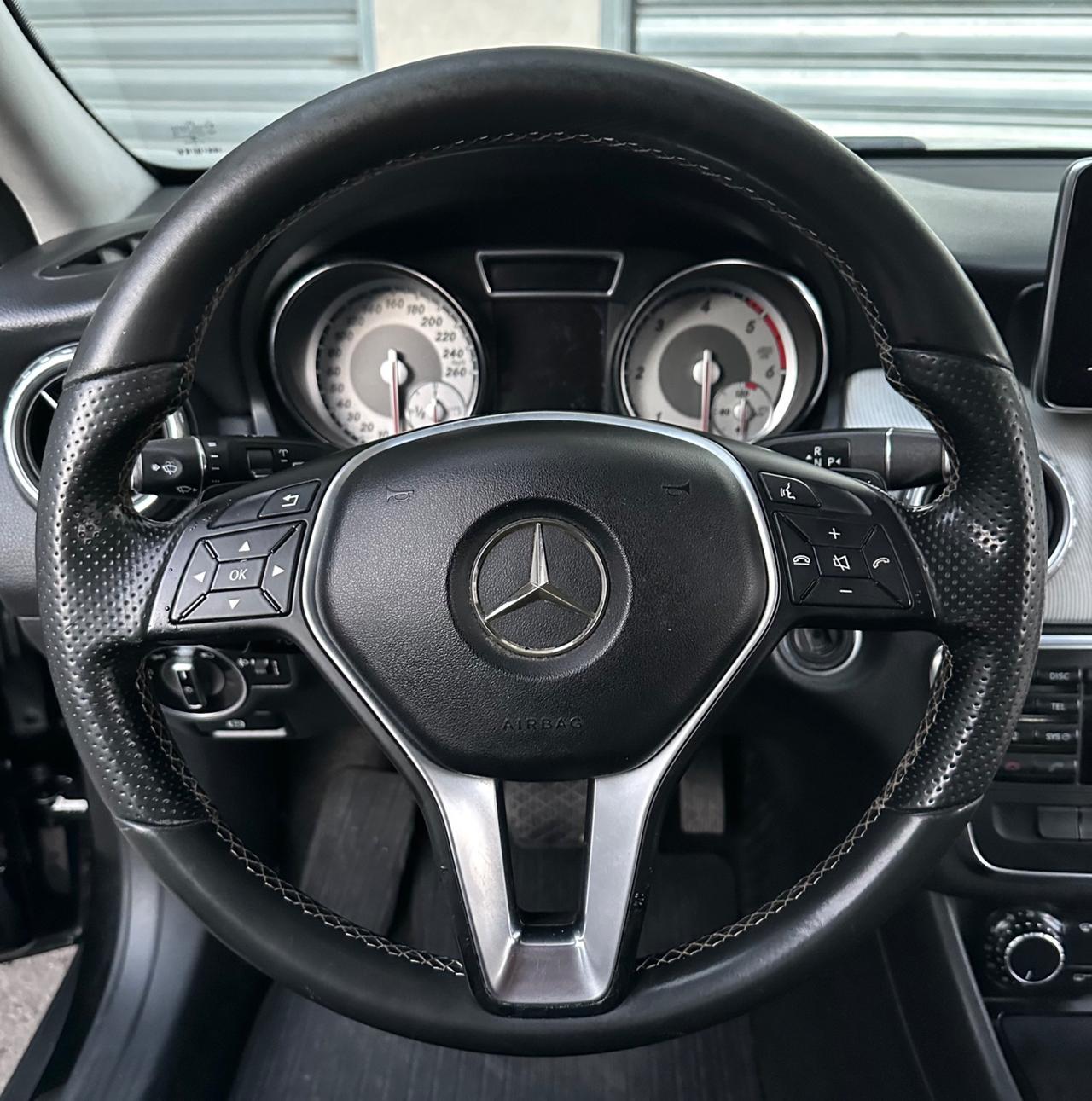 Mercedes-Benz GLA 200 CDI 136cv Automatic Sport