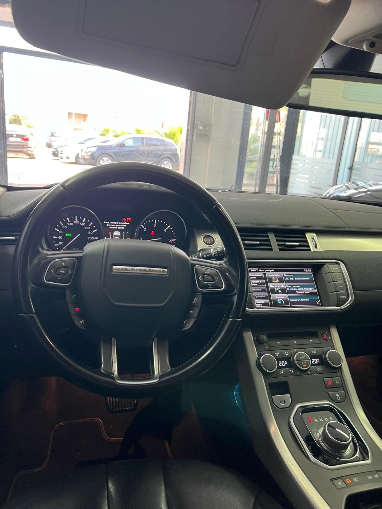 Land Rover Range Evoque 2.2 TD4 5p. Dynamic