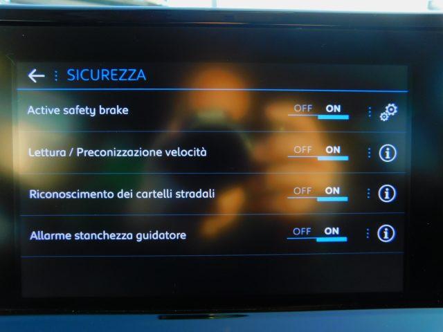 PEUGEOT 208 PureTech 100 Stop&Start 5 porte Style Carplay