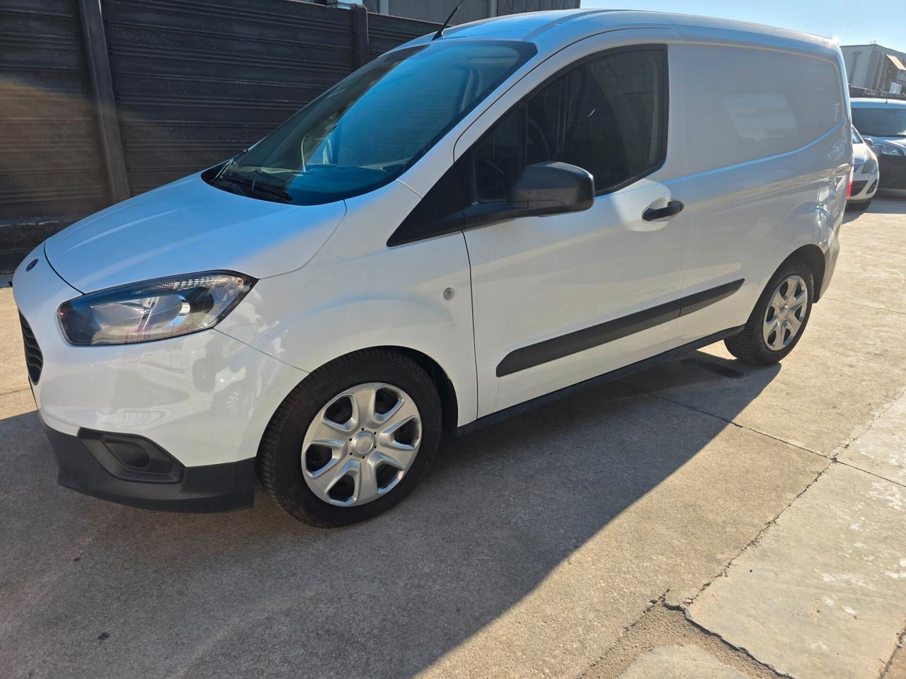 Ford Transit Courier 1.5 TDCi 100CV Van Trend