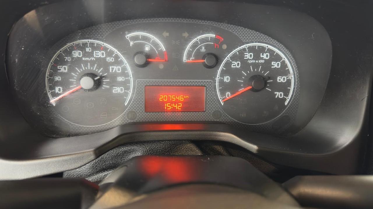 Fiat Qubo 1.3 MJT 95 CV Trekking