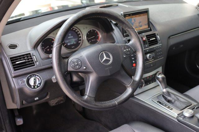 MERCEDES-BENZ C 220 CDI S.W. Avantgarde AMG NAVI Comand Xenon PDC