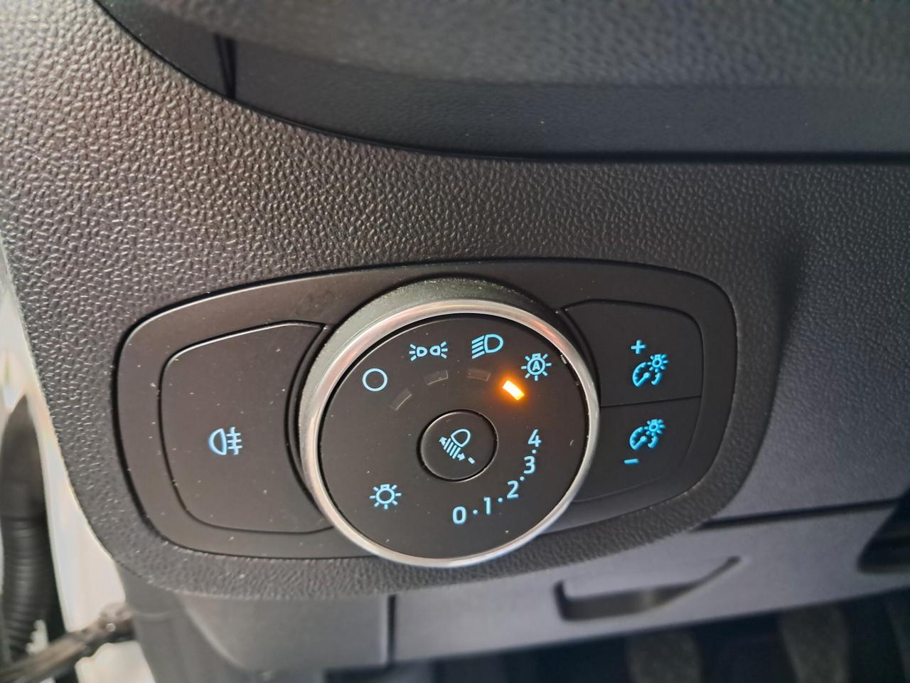 Ford Fiesta 1.0 Ecoboost Hybrid 125 cv 5p. Connect