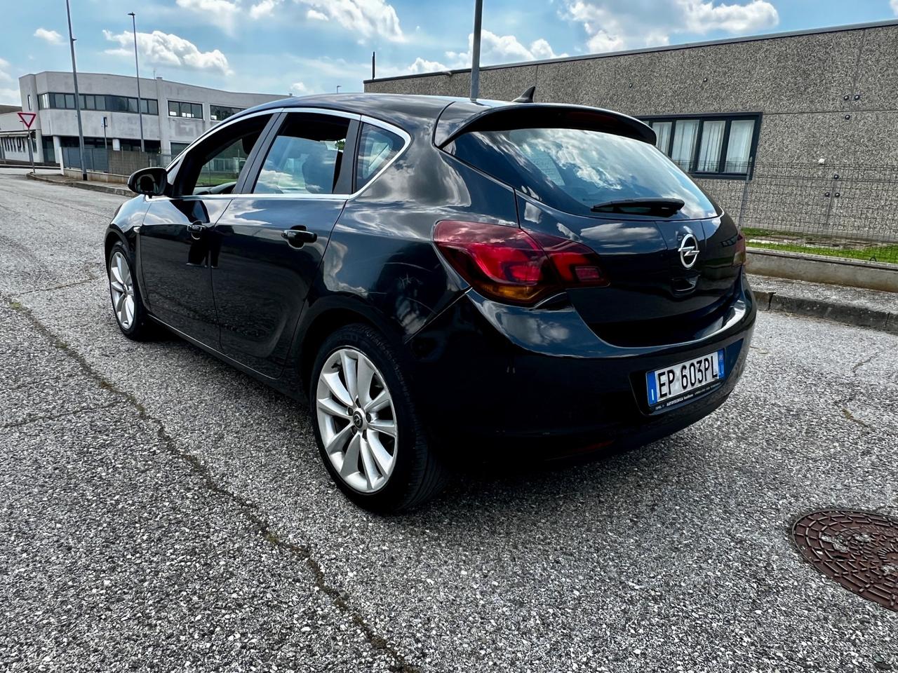 Opel Astra 1.7 CDTI 125CV 5 porte Cosmo Fleet