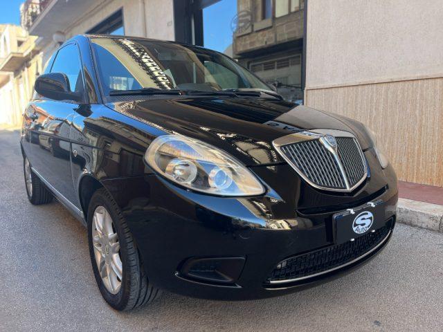 LANCIA Ypsilon 1.2 69 CV Unyca