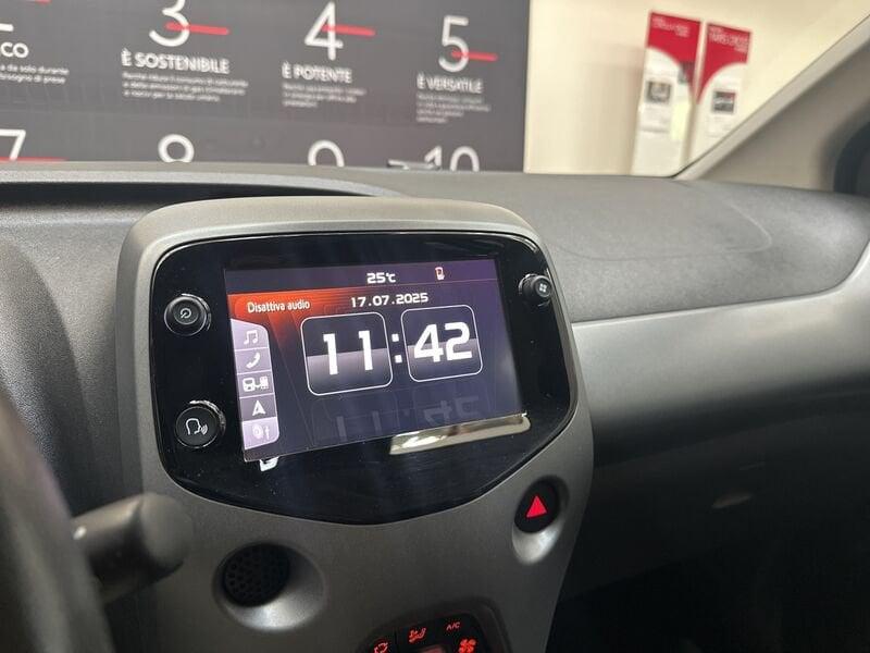 Toyota Aygo Aygo Connect 1.0 VVT-i 72 CV 5 porte x-play
